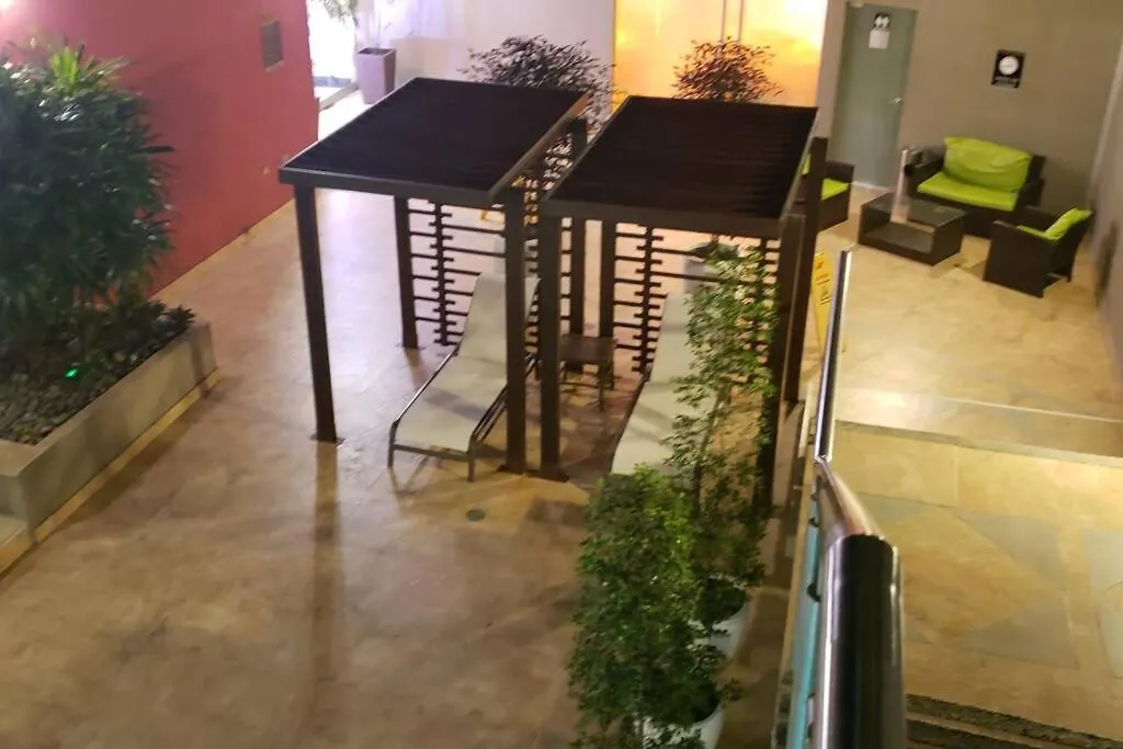 Suite Torre Sol Omnihospital Torre Medica Guayaquil Apartamento